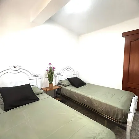 3 En A 50 Metros De La Playa Apartamento
